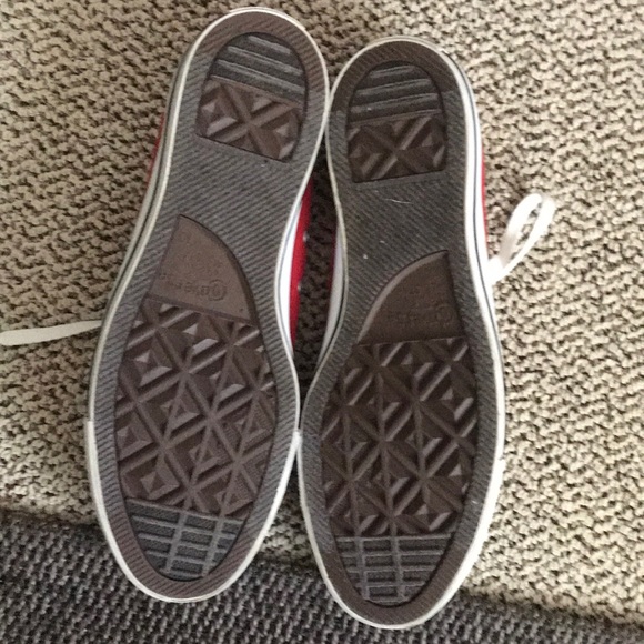 Converse Chuck Taylor’s (RED) - Picture 3 of 4